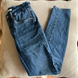 Good American skinny jeans